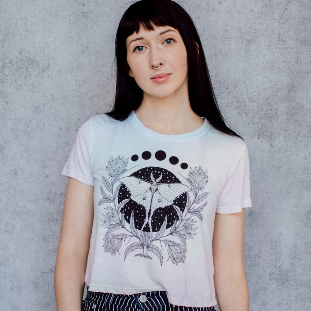 Fennec Designs cropped tie dye Luna moth tee, small